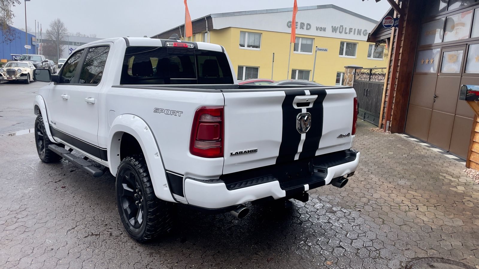 Dodge V8*4X4*OFF-ROAD*LARAMIE/SPORT*LED*AHK*GARANTE*