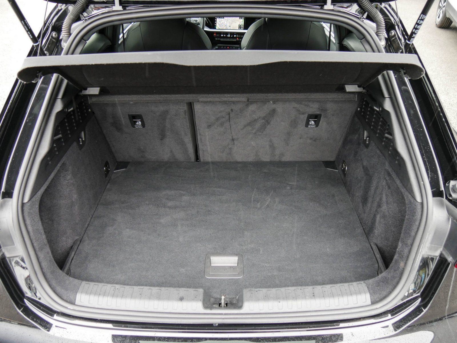 Audi A3 Sportback 35 TFSI S-Line Black - Samsaru's Car Outlet