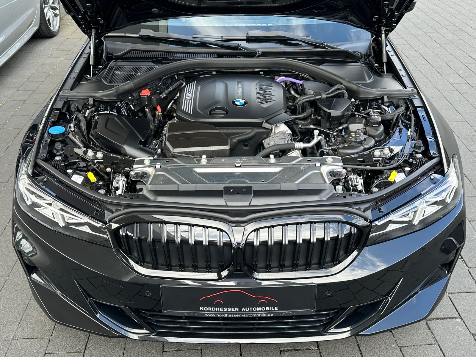 BMW 320 d xDrive Touring M Sport - Samsaru's Car Outlet