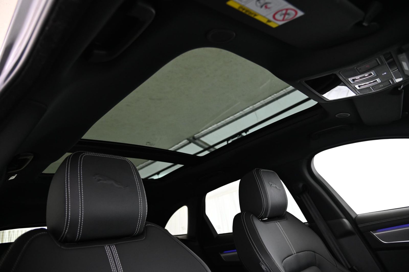 Jaguar F-Pace D200 AWD R-Dynamic SE NAVI/PANO/ACC/20