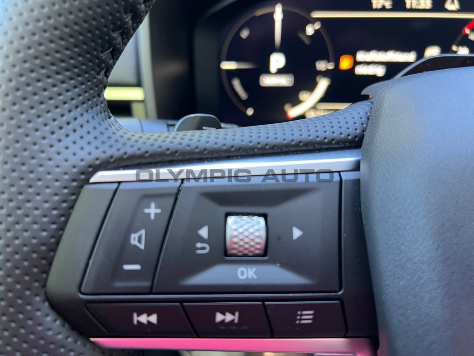 Mitsubishi Plug-In Hybrid Outlander Top  4WD LEDER STANDHZG