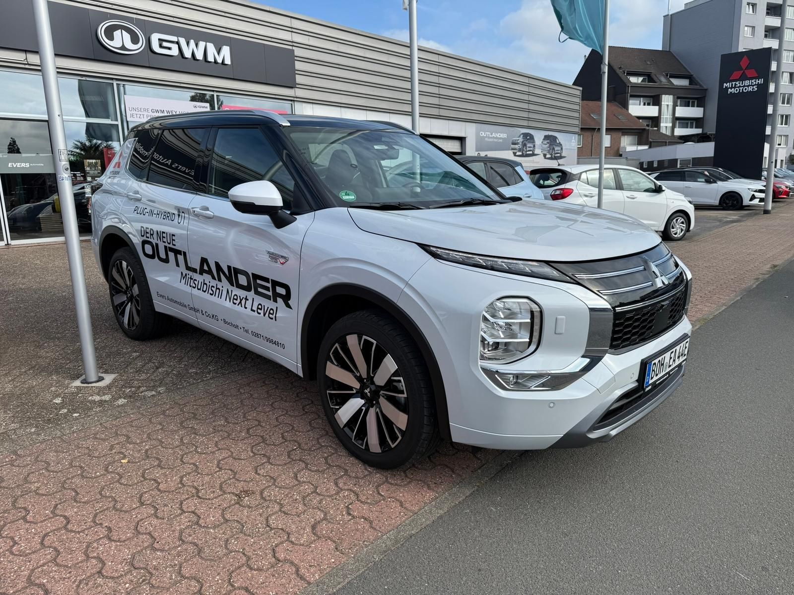 Mitsubishi Outlander PHEV Top *LED *SHZ *HUD *Sound