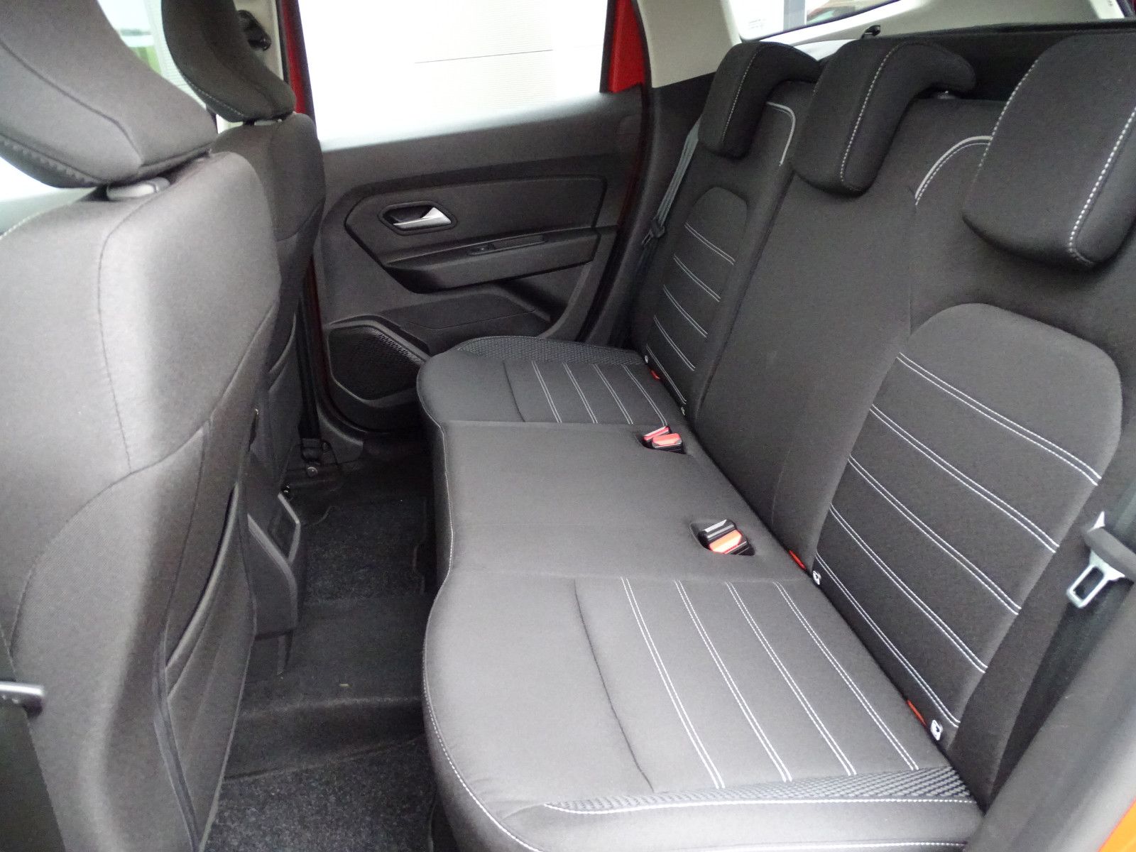 Dacia Duster II Journey Automatik 150 EDC - Samsaru's Car Outlet
