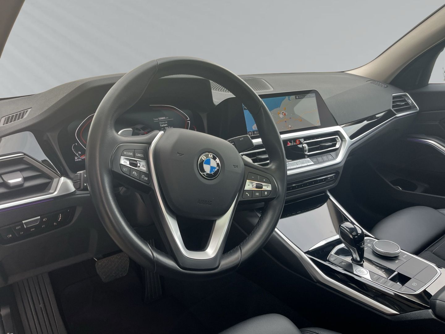 BMW 320 d Sport Line xDrive Limousine/Panodach/Navi