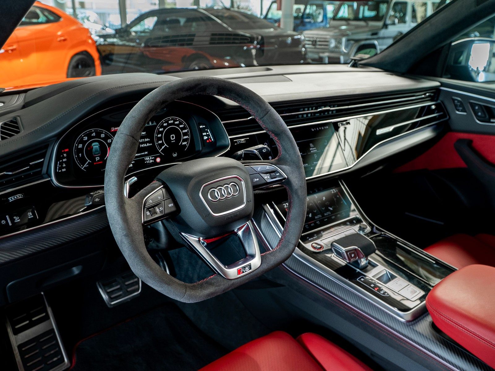 Audi RSQ8 performance Maxton Carbon Red Pano