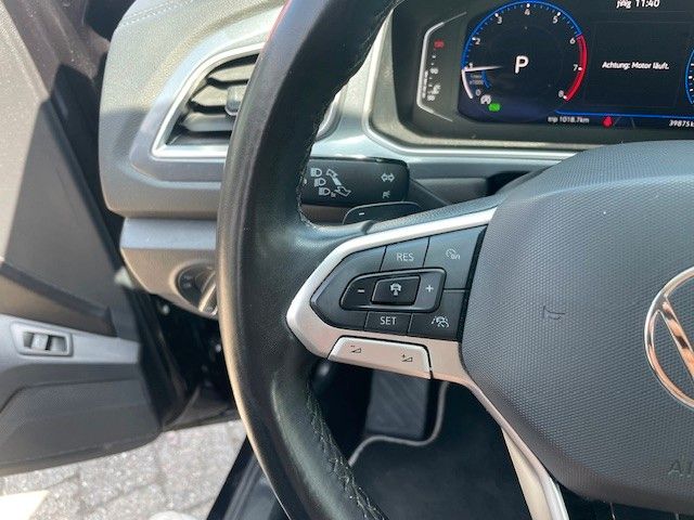 Volkswagen T-Roc 1.5 TSI Style - Samsaru's Car Outlet