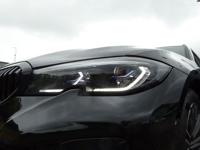 BMW 320 d xDrive M Sport - Samsaru's Car Outlet