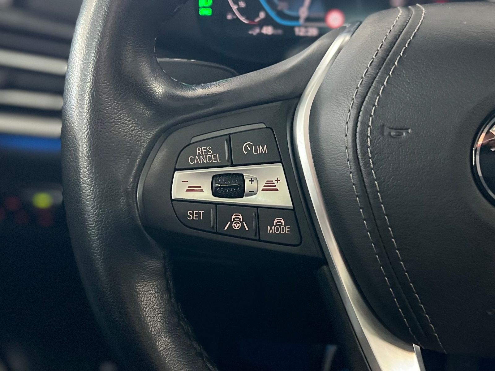 BMW X5 xDrive 45e AHK+HaKa+ACC+HuD+4Z+Pano+Park+LED