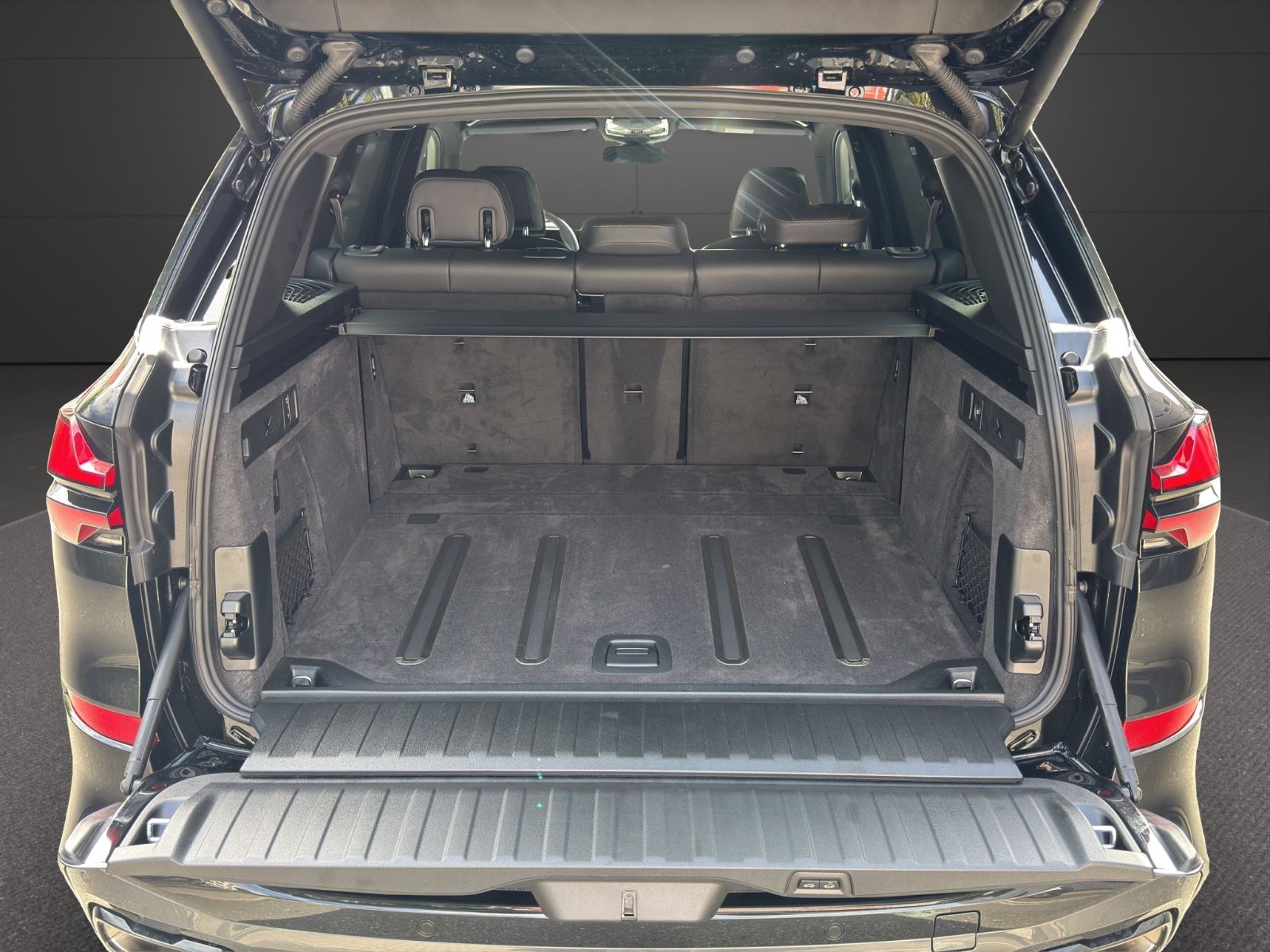 BMW X5 xDrive 30d| M Sport Pro| Sky| 360| AHK| 22"