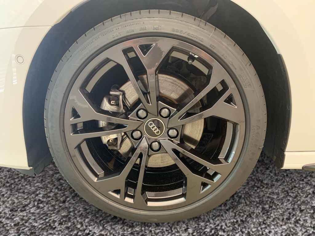Audi A3 Sportback S line TFSI qua *AHK*MATRIX*R-CAM*