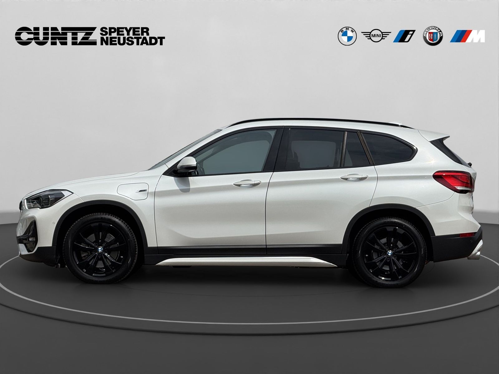 BMW X1 xDrive25e - Samsaru's Car Outlet