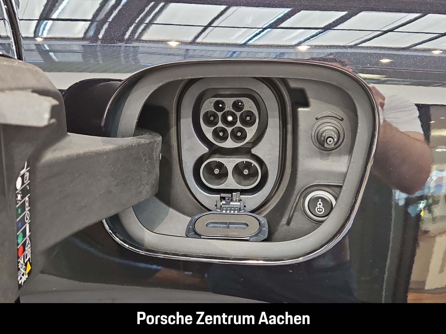 Porsche Macan 4 BOSE Surround View LED-Matrix