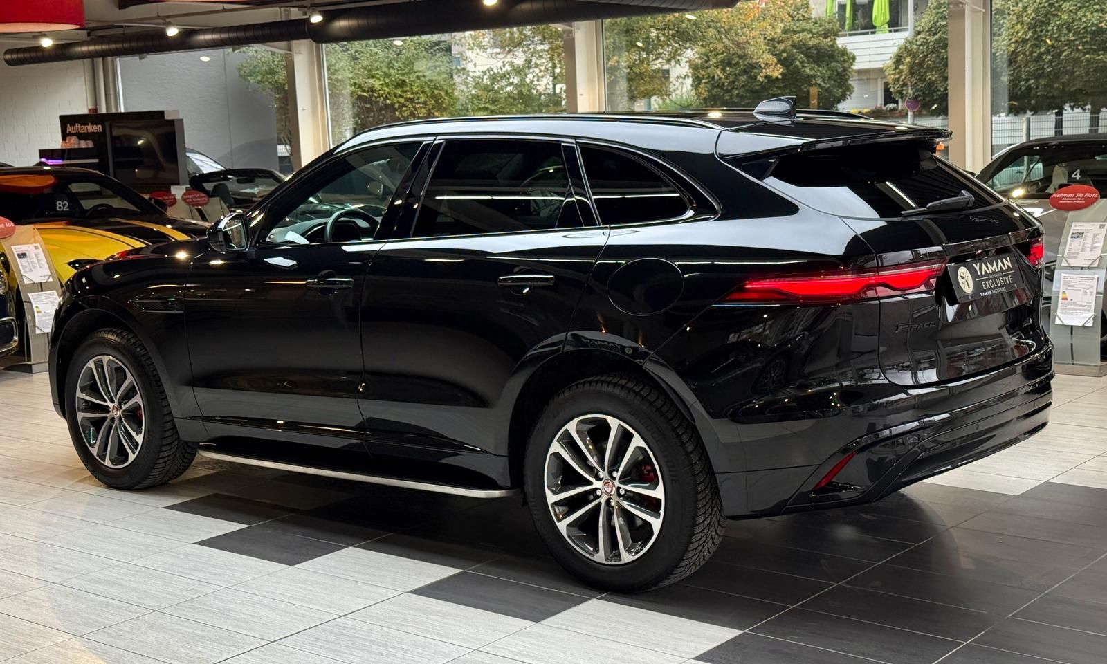 Jaguar F-Pace P400e S AWD Plug-In Hybrid*Pano*ACC*LED*