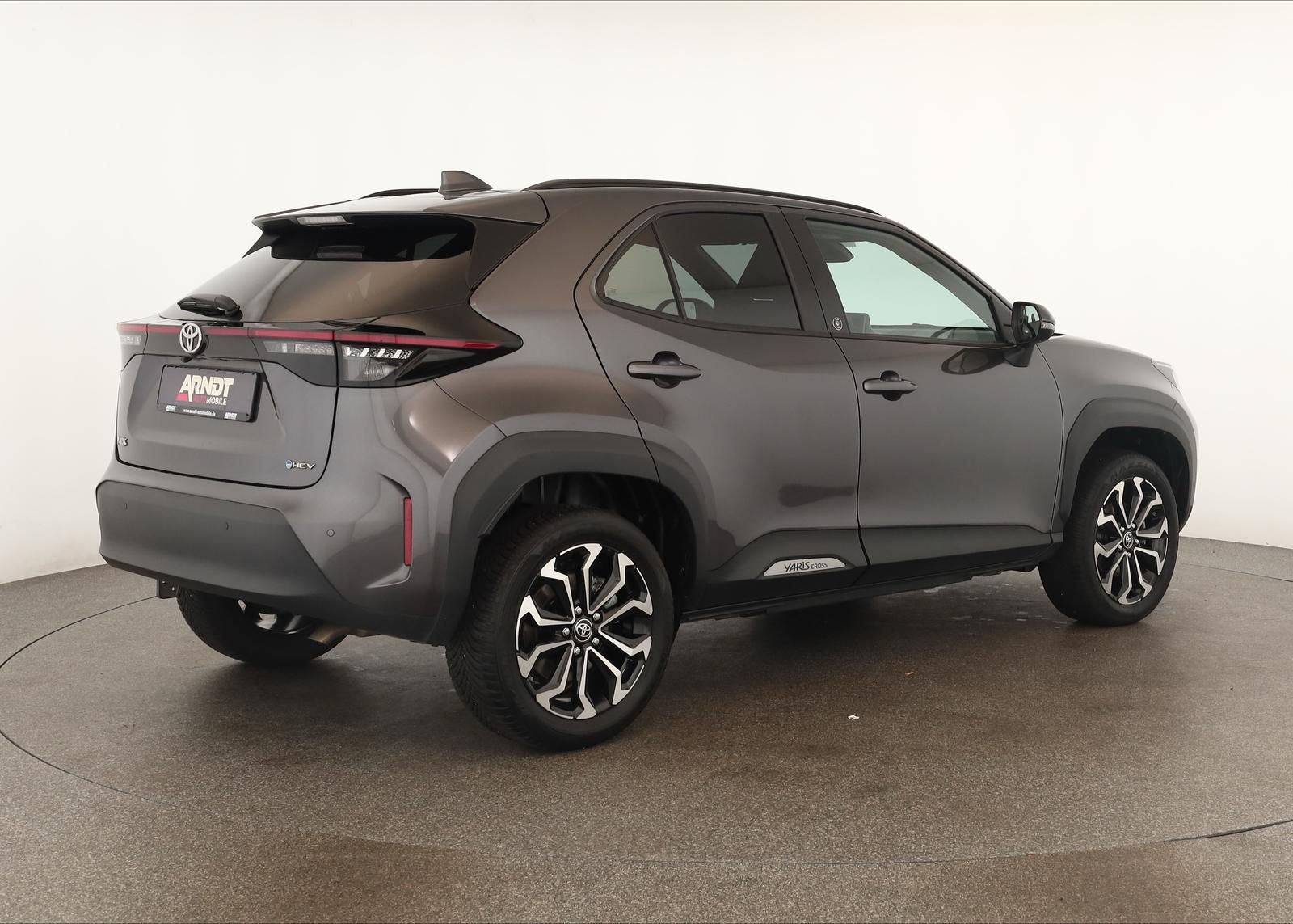 Toyota Yaris Cross CVT Team D LED Navi SHZ iACC Kam 17"