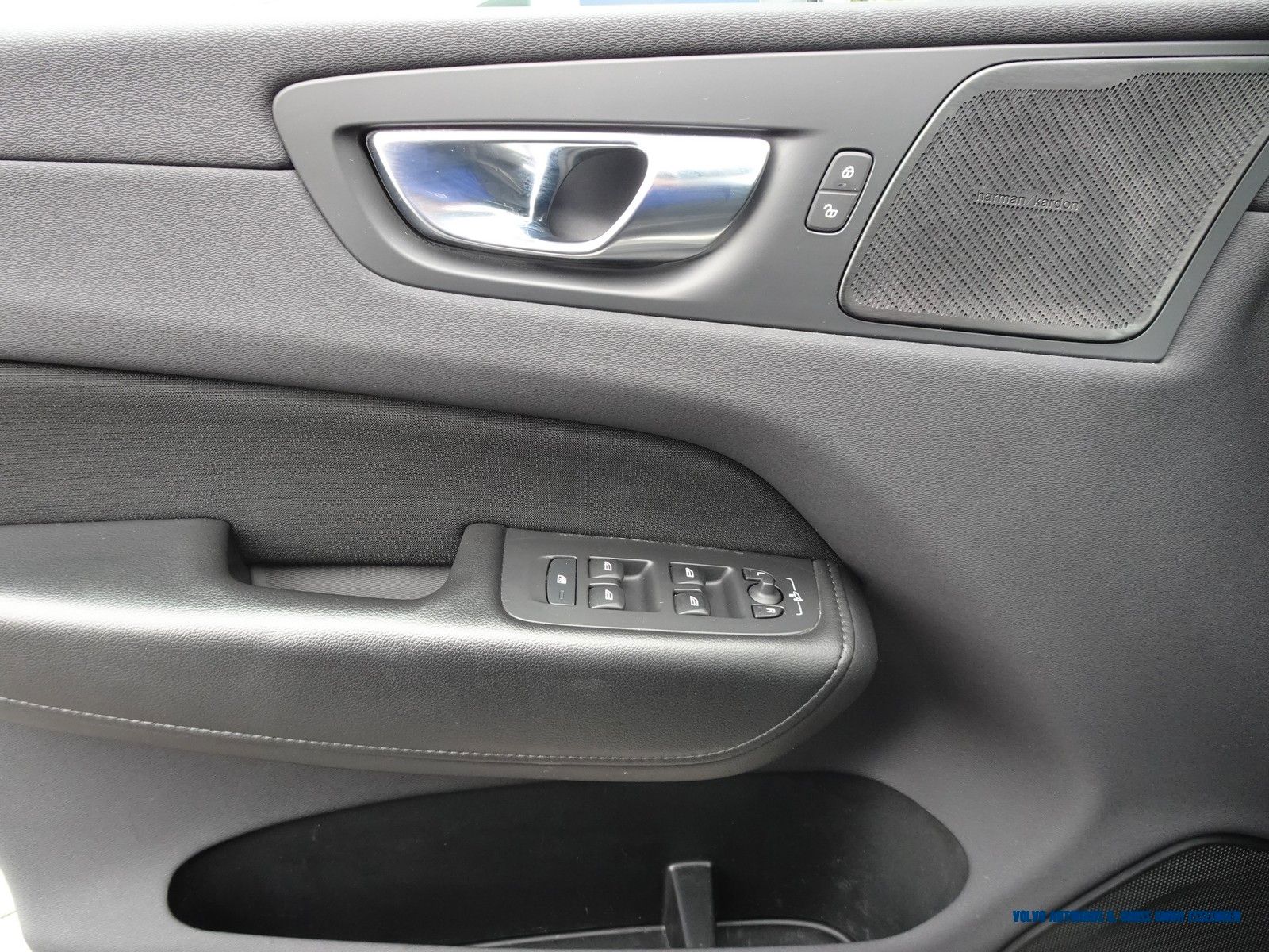 Volvo XC60 T6 R-Design AWD R-Design Expression