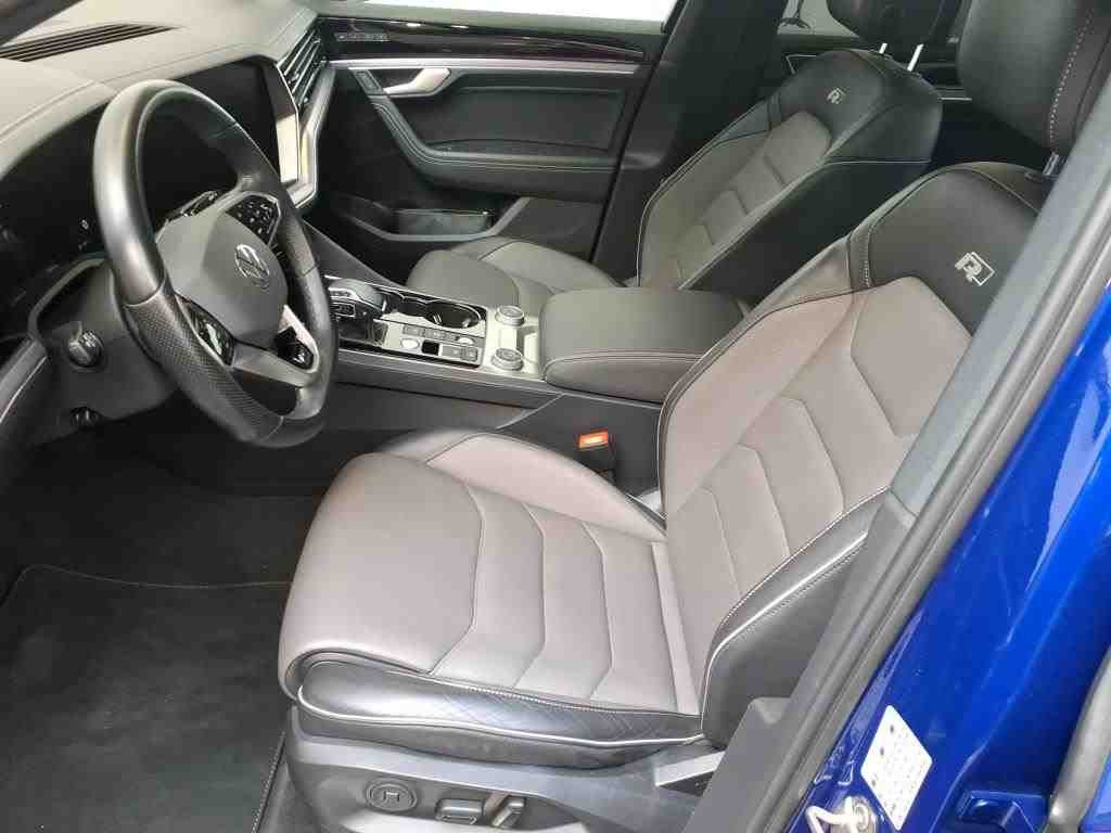 Volkswagen Touareg 3.0 V6 TDI R-Line 4M Tiptronic - Samsaru's Car Outlet