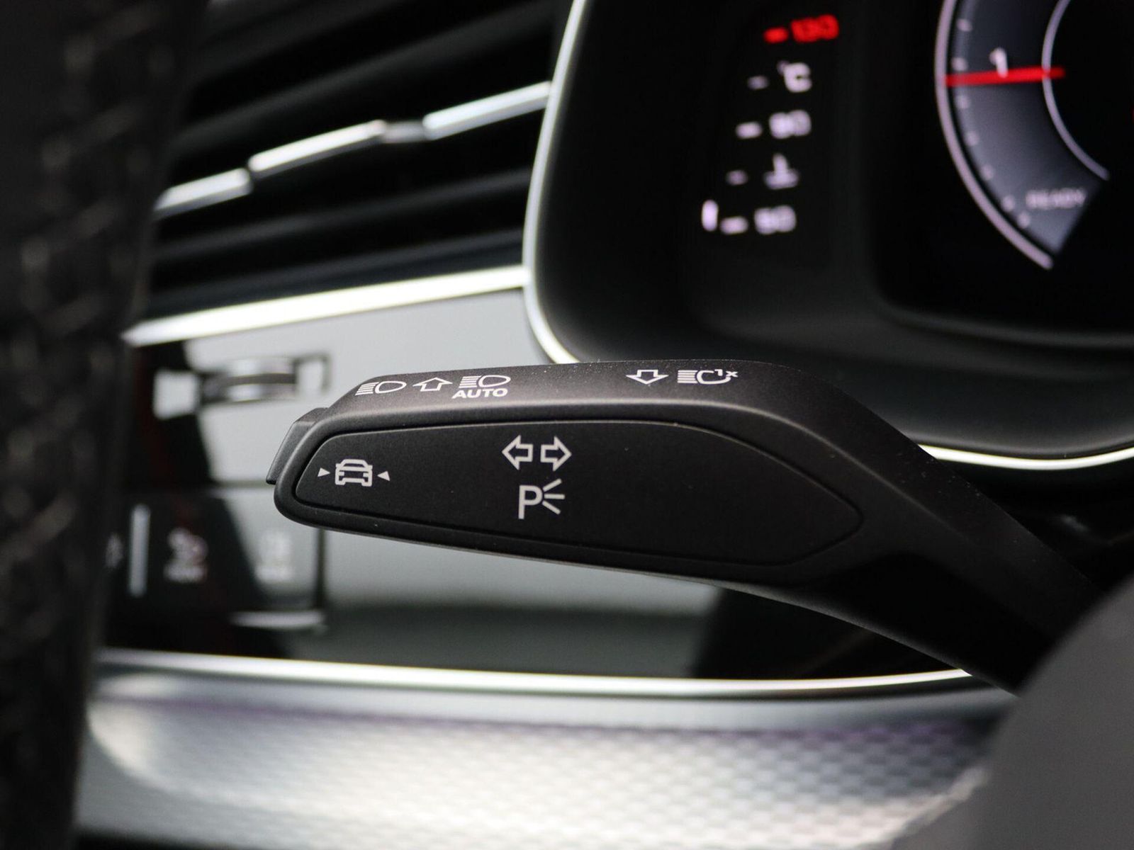Audi Q8 50 TDI quattro S-Line - Samsaru's Car Outlet