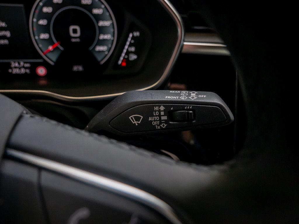 Audi Q3 S line 35 TDI quattro S tronic - Samsaru's Car Outlet