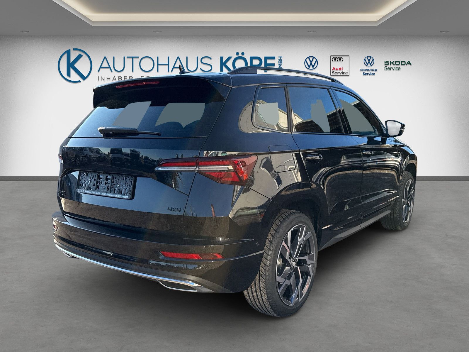 Skoda Karoq Sportline 4x4TDI AHK LED Matrix Gar. 360 G