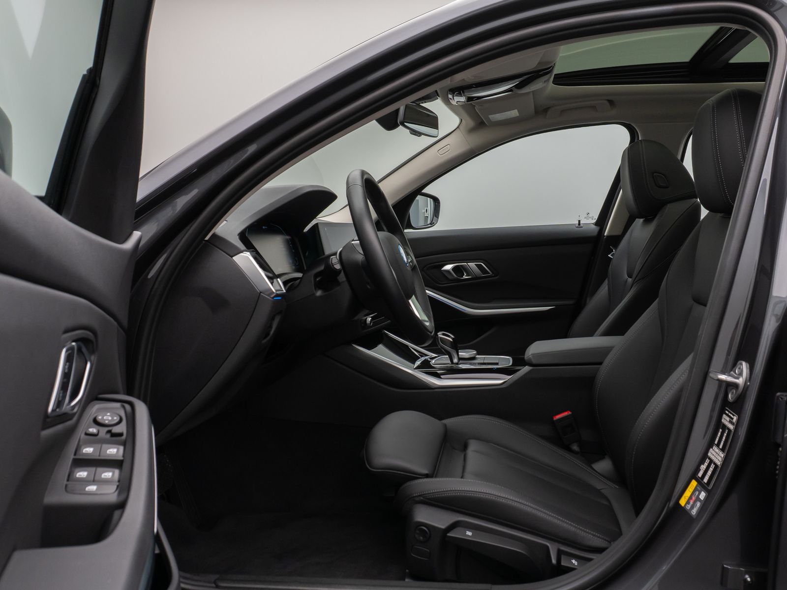 BMW 320e Sport Line - Samsaru's Car Outlet