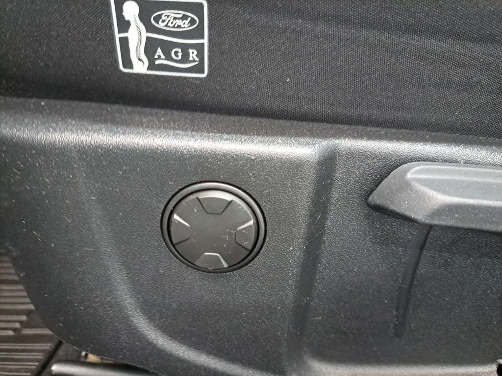 Ford Focus Turnier 2.0 Aut. COOL&CONNECT LED NAVI AHK