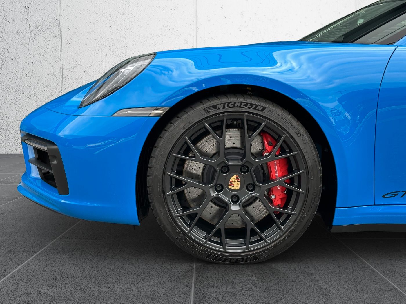 Porsche 992 911 Carrera 4 GTS BOSE 360° Sportsitze