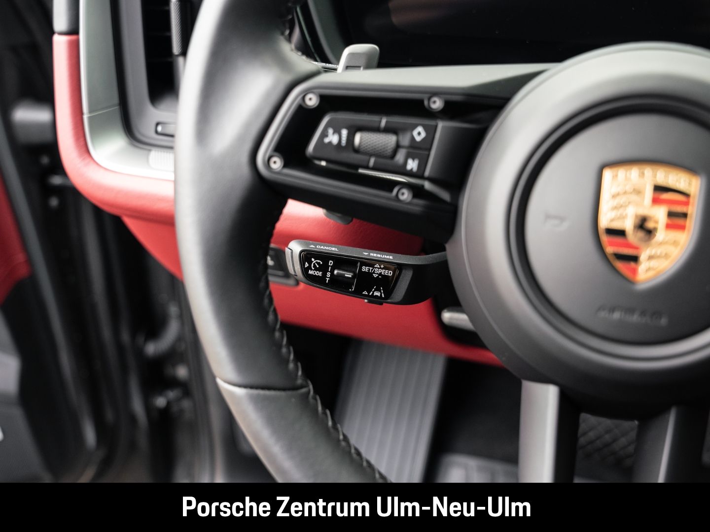 Porsche Cayenne Hinterachslenkung InnoDrive Head-Up