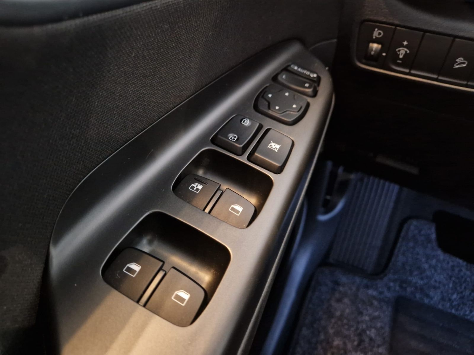 Hyundai KONA N Line 2WD - Samsaru's Car Outlet