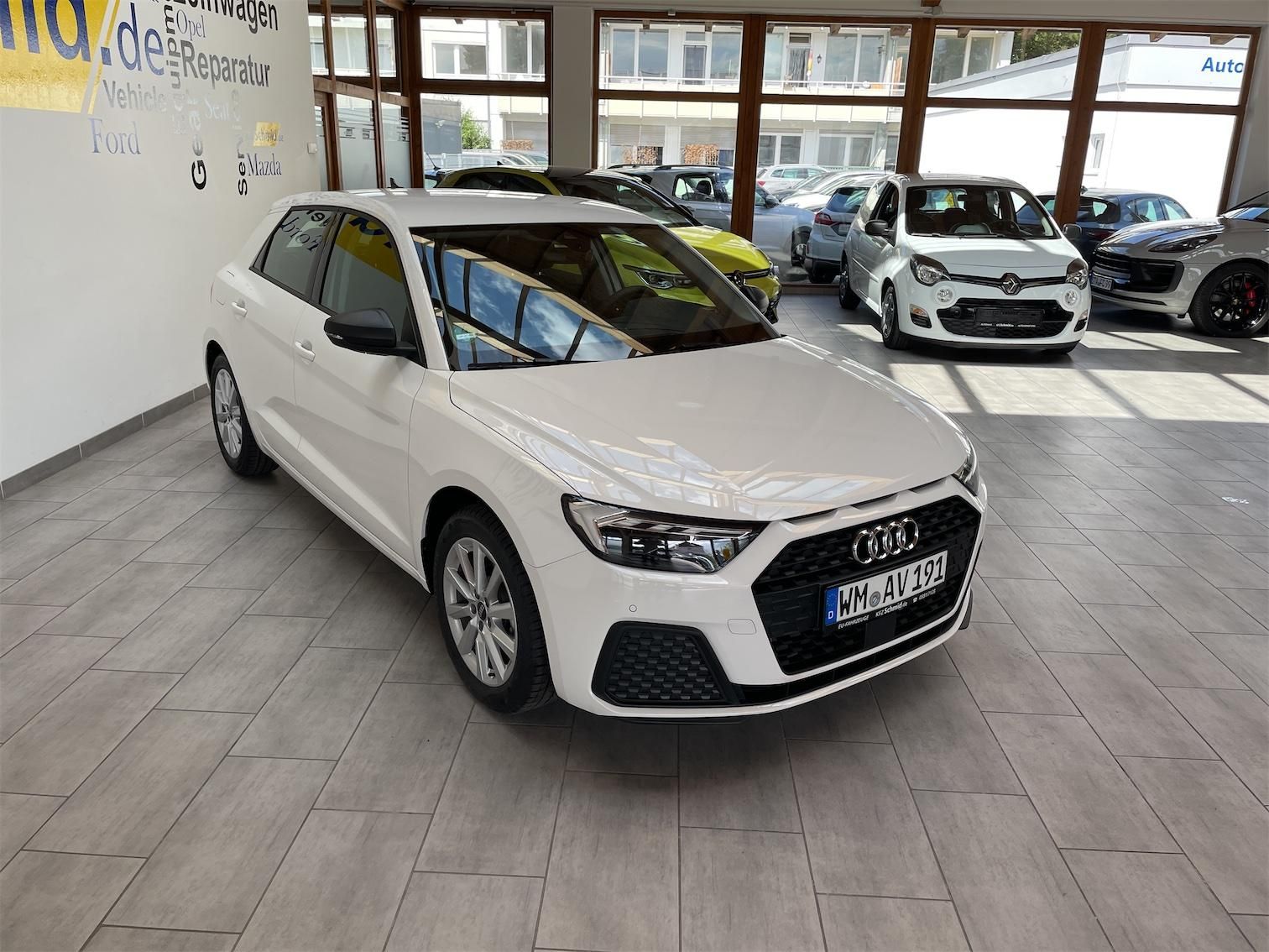 Audi A1 Sportback 25 TFSI S-tronic * ACC * Led *