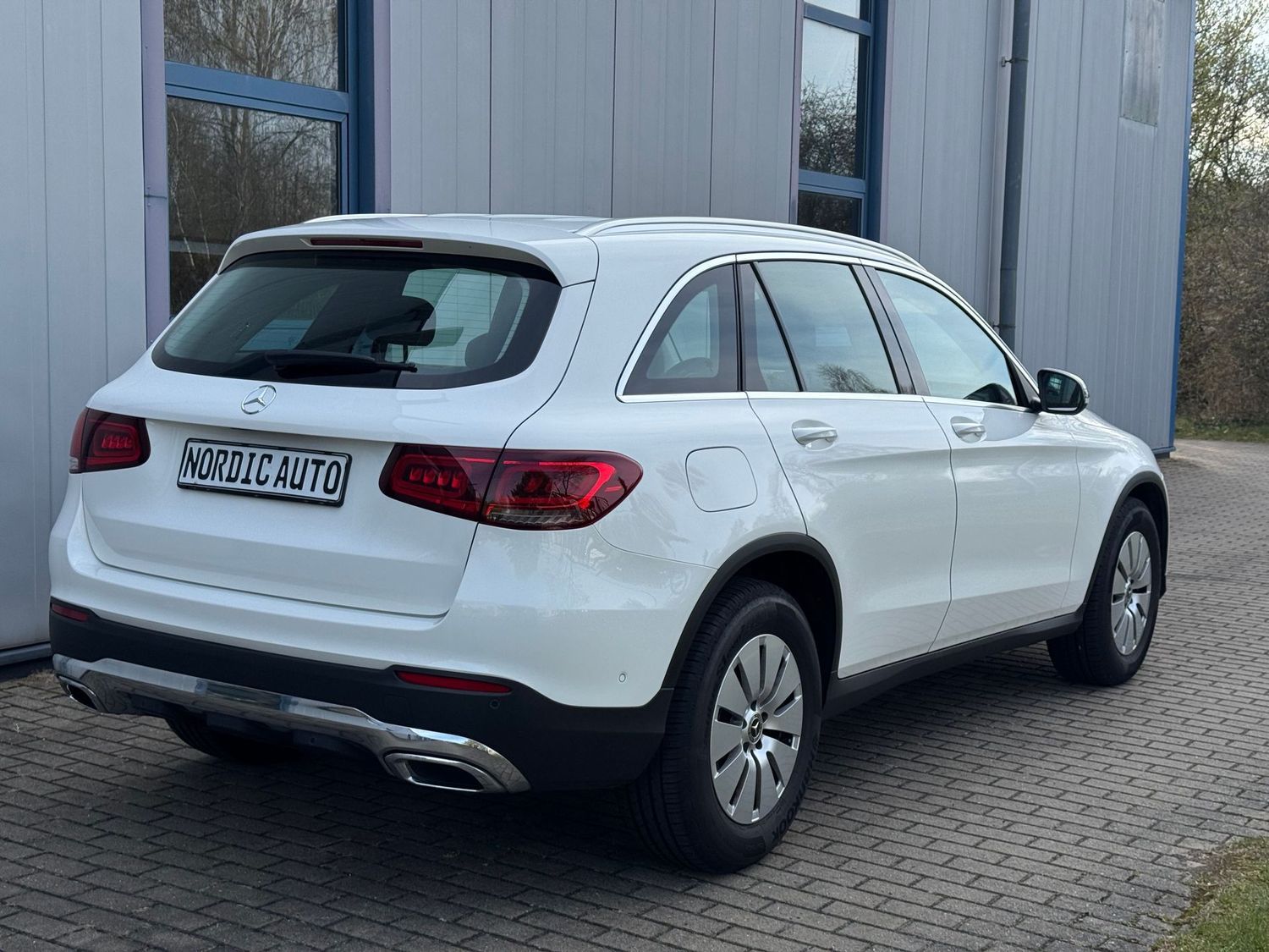 Mercedes-Benz GLC 220 d 4M Leder+Sitzbelüftung+8FachBereift+AC