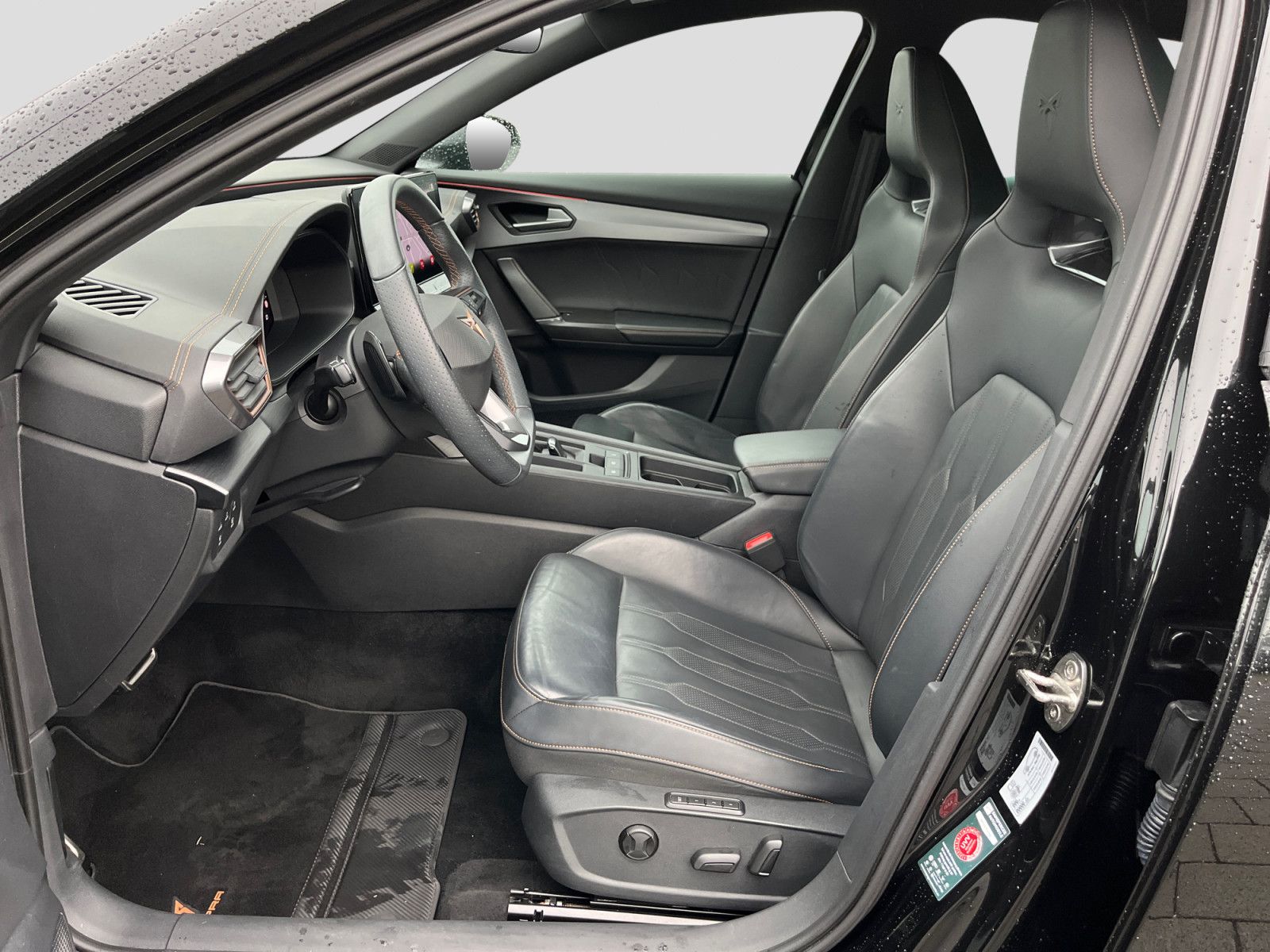 Cupra Formentor 1.4 e-HYBRID DSG VZ LED AHK Pano Navi