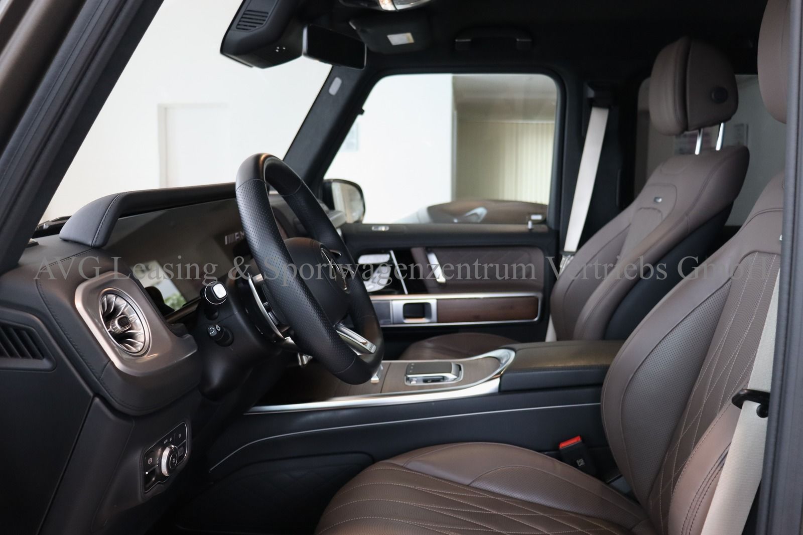 Mercedes-Benz G63 AMG - Samsaru's Car Outlet