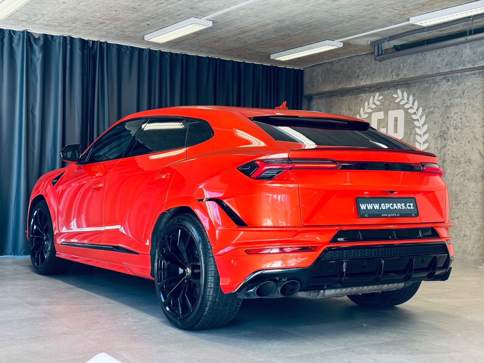 Lamborghini Urus S - Samsaru's Car Outlet