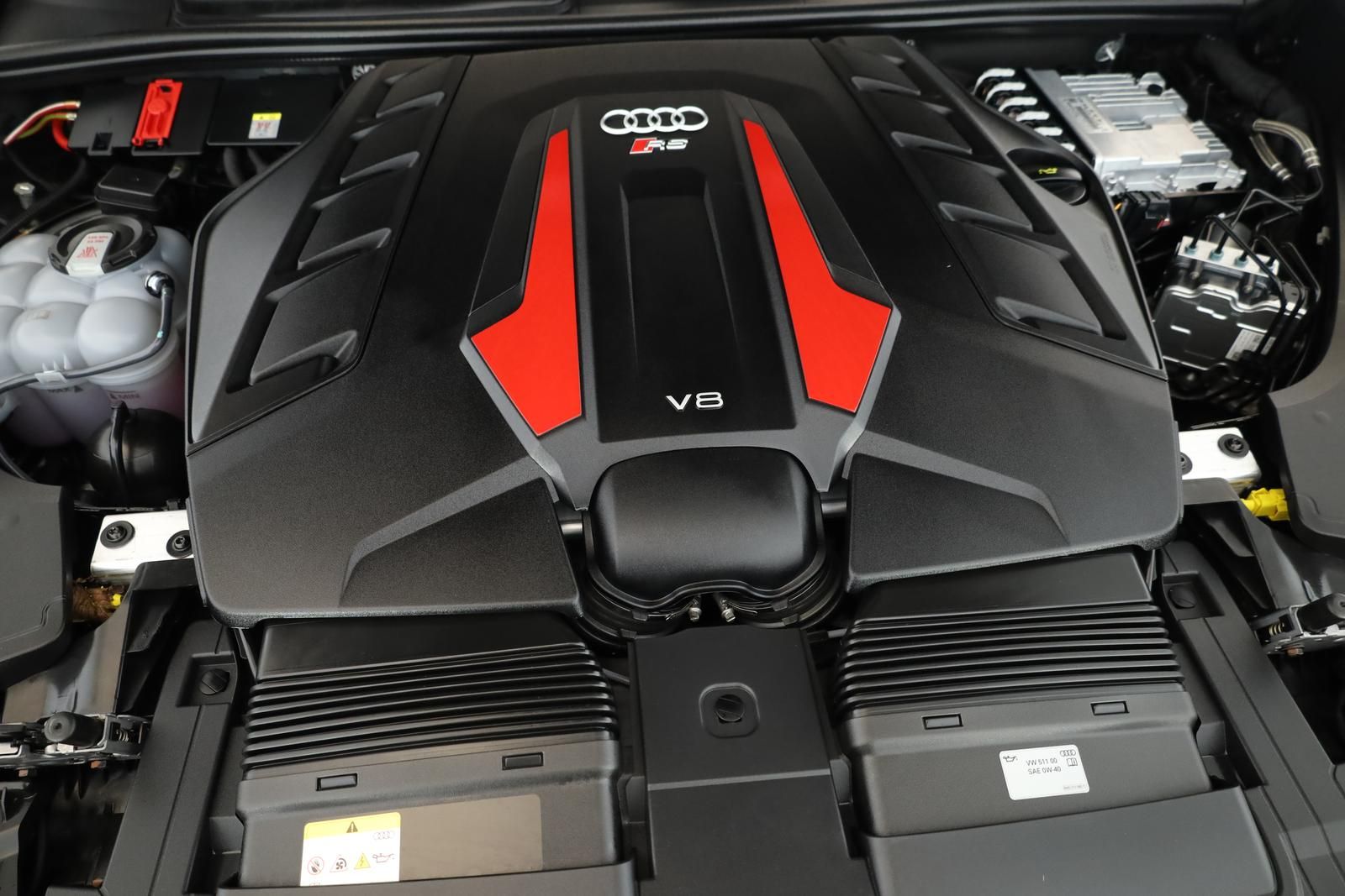 Audi RS Q8 SUV performance Laser Pano Vmax RSAbgas 23