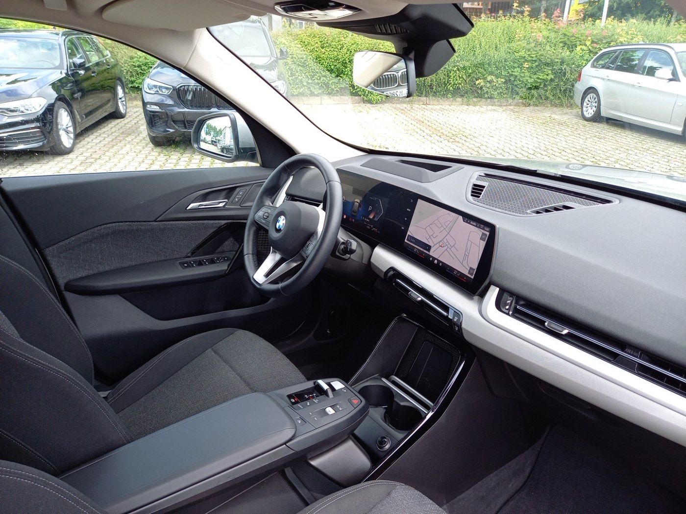 BMW X1 xDrive20d - Samsaru's Car Outlet