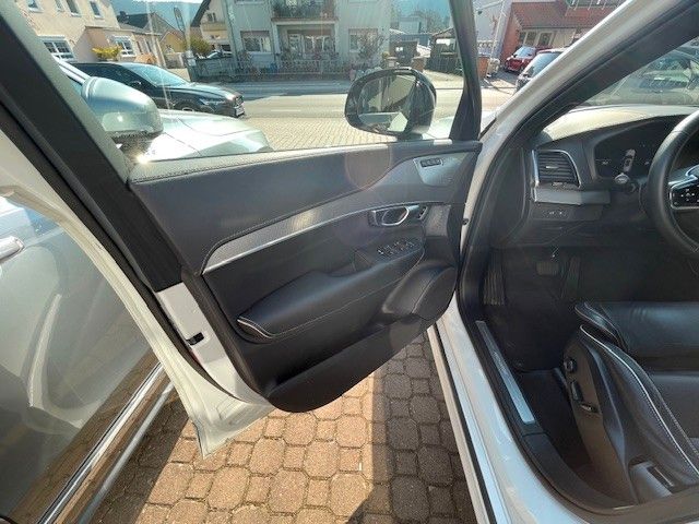 Volvo XC 90 XC90 Ultimate Dark Plug-In Hybrid AWD