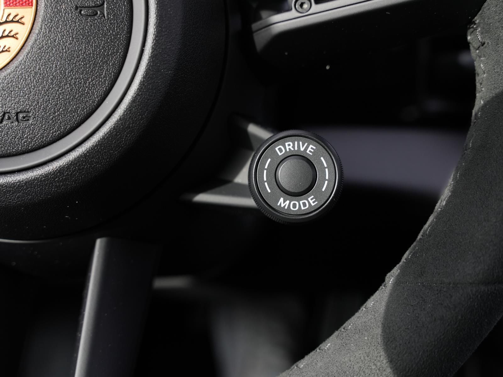 Porsche Taycan 4S Cross Turismo InnoDrive Surround-View