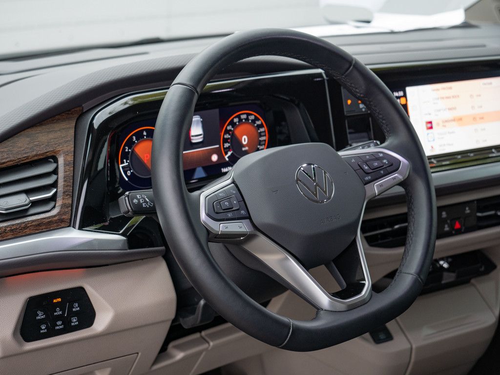 Volkswagen T7 Multivan 2.0TSI DSG - Samsaru's Car Outlet