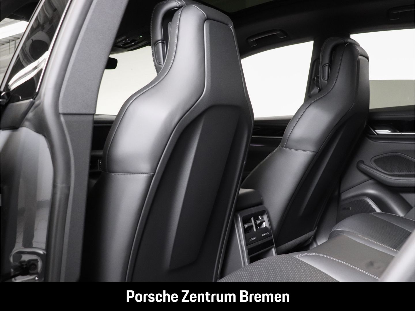Porsche Macan 4S - Samsaru's Car Outlet