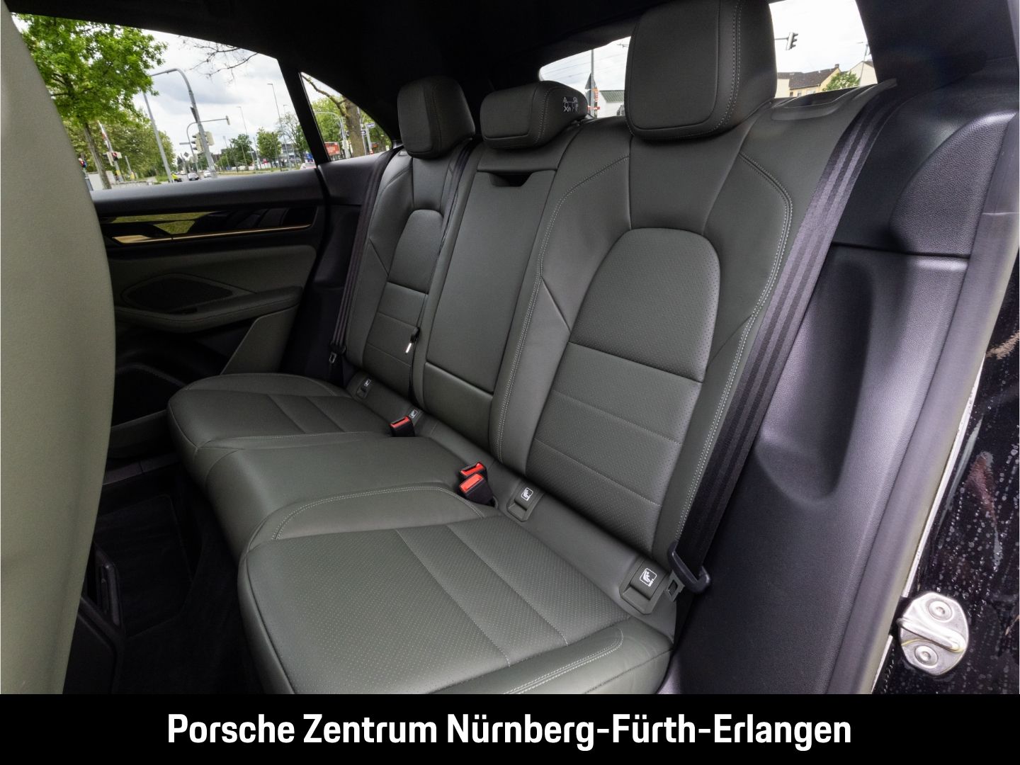 Porsche Macan 4 BOSE SportChrono Panoramadach Abstandsre