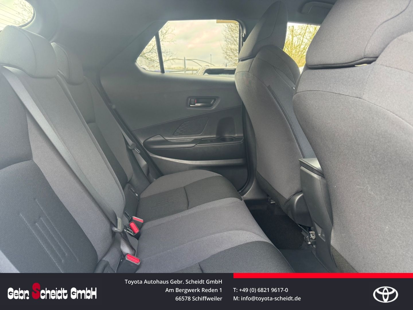 Toyota C-HR Plug-In Hybrid Team D LED-Hauptscheinwerfer