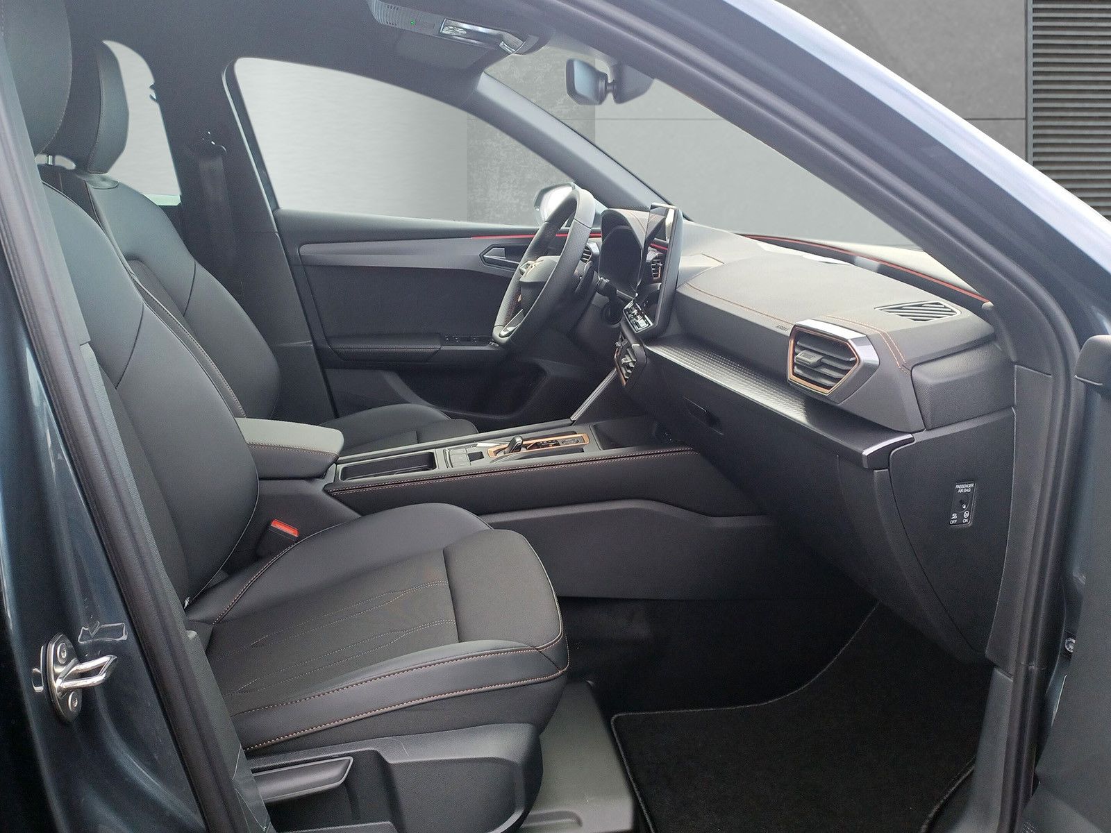 Cupra Leon Sportstourer 1.5 eTSI - Samsaru's Car Outlet