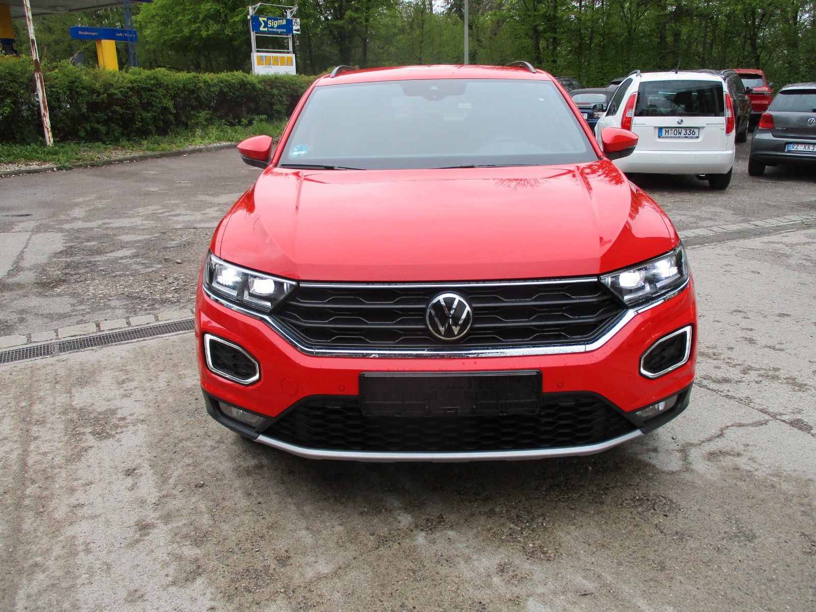 Volkswagen T-Roc Sport - Samsaru's Car Outlet