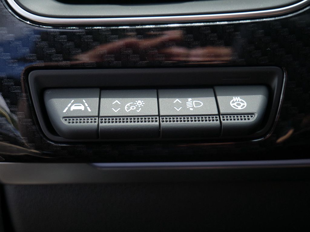 Renault Arkana Engineered E-Tech 145 - Samsaru's Car Outlet
