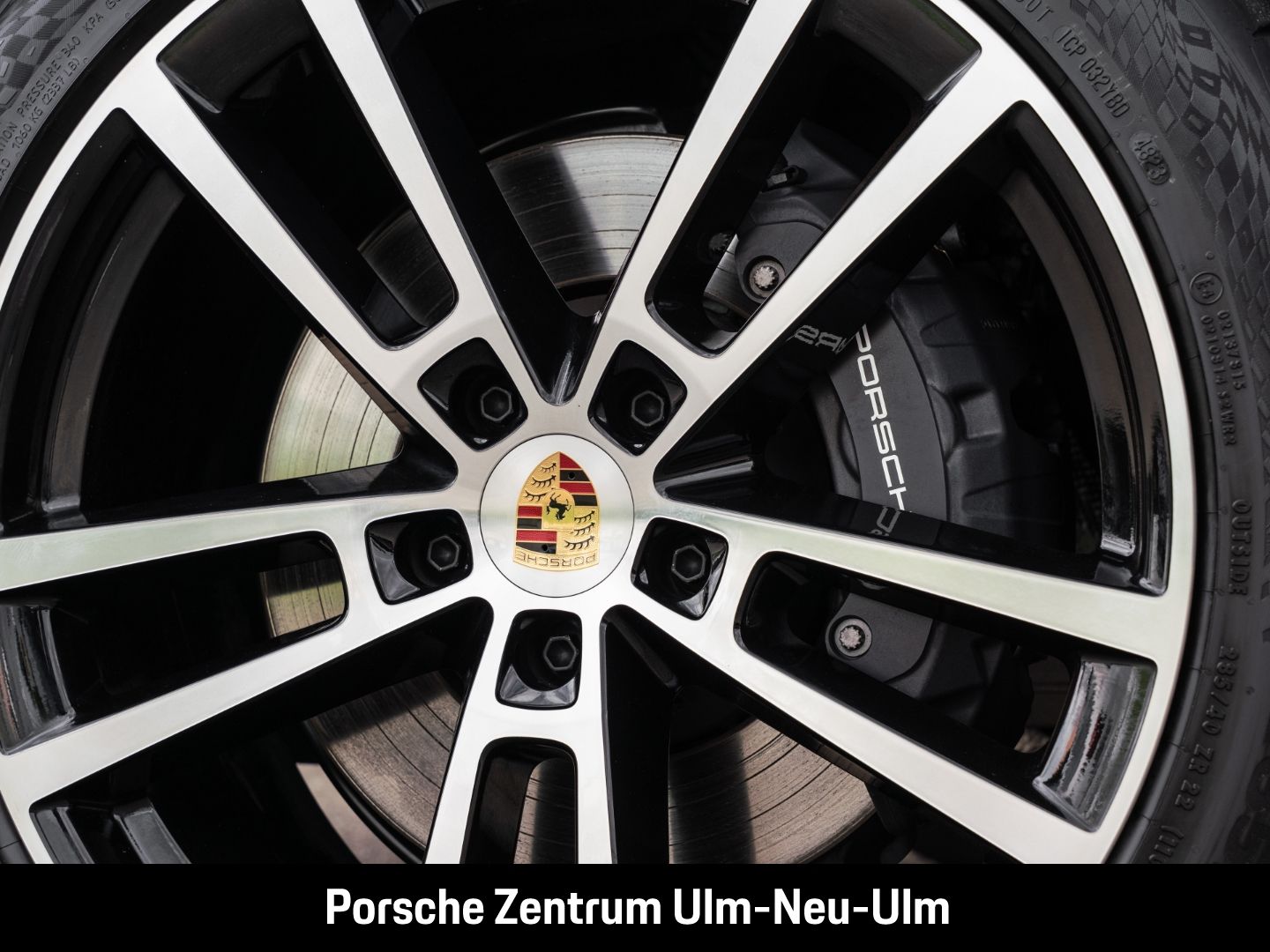 Porsche Cayenne Hinterachslenkung InnoDrive Head-Up