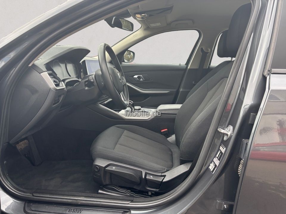 BMW 320d Advantage Aut. - Samsaru's Car Outlet