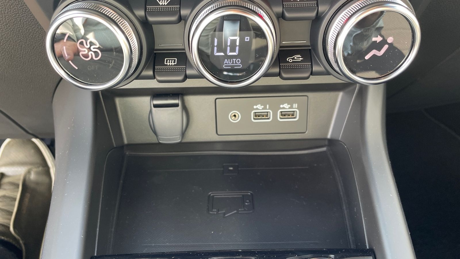 Renault Arkana TECHNO Mild Hybrid - Samsaru's Car Outlet
