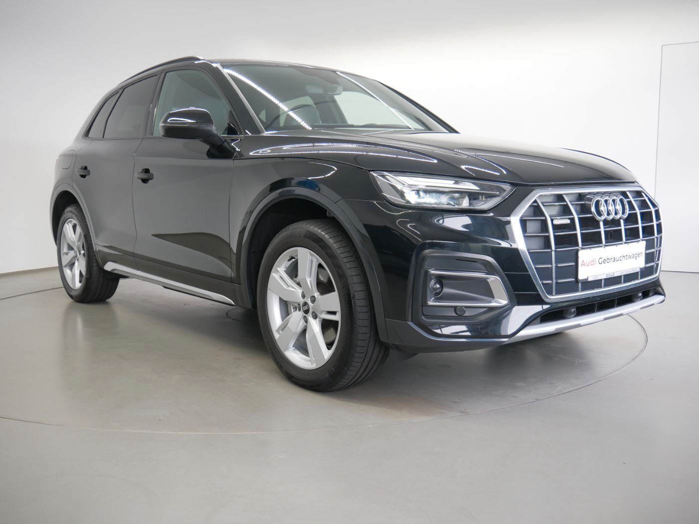 Audi Q5 40 TDI quattro S tro. S line LED AHK virt. Co