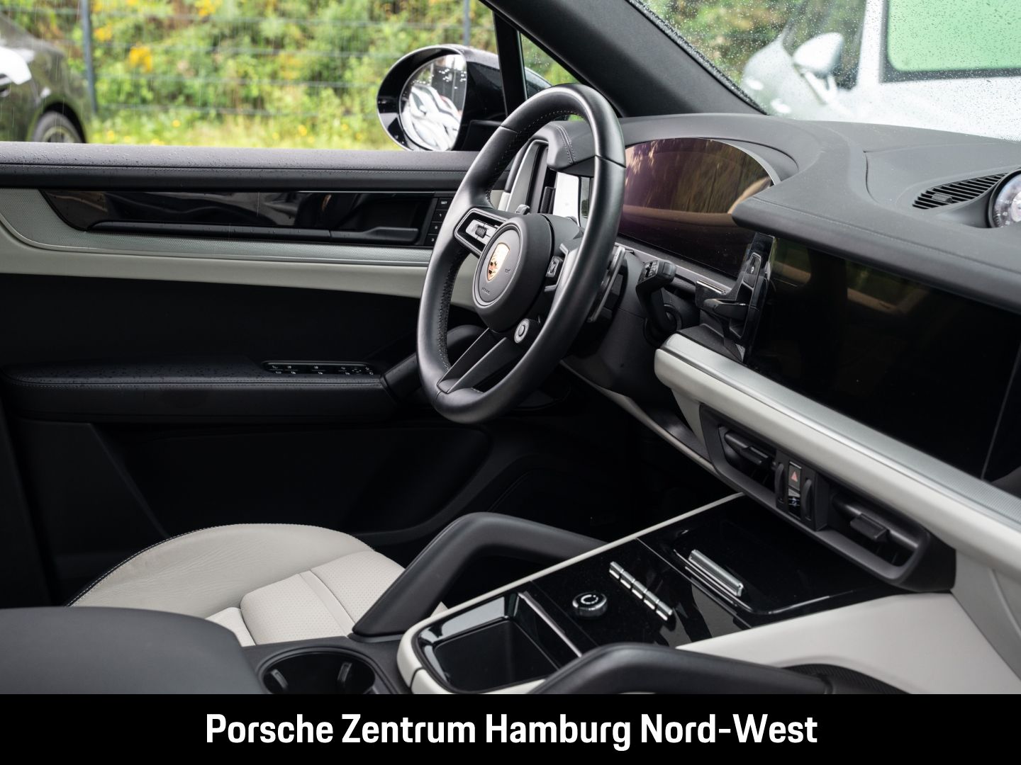 Porsche Cayenne E-Hybrid Panoramadach PASM BOSE InnoDr.