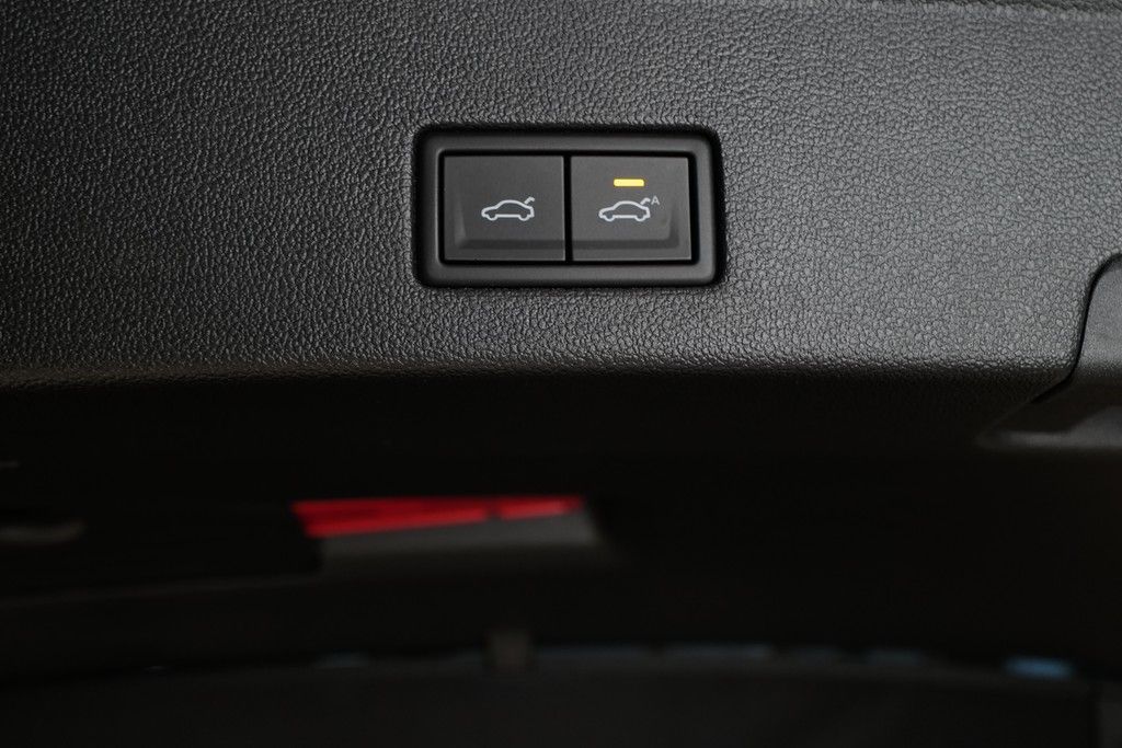Volkswagen Touareg 3.0TDI R-Line BlackStyle Nachtsicht HuD